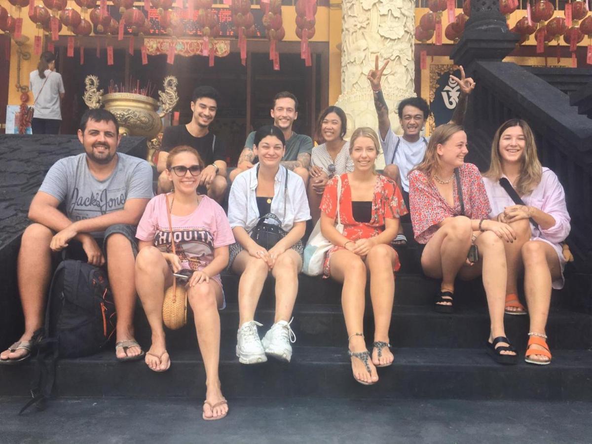 Stellar Capsules Hostel Seminyak  Exterior photo The cast of The Real L Word